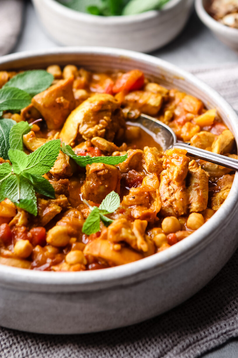 EASY CHICKEN AND CHICKPEA TAGINE